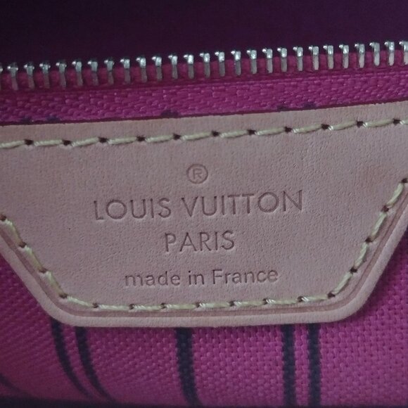 VERY RARE, Retired, Beautiful Louis Vuitton Delightful in Monogram & Piv⦠- Picture 13 of 15